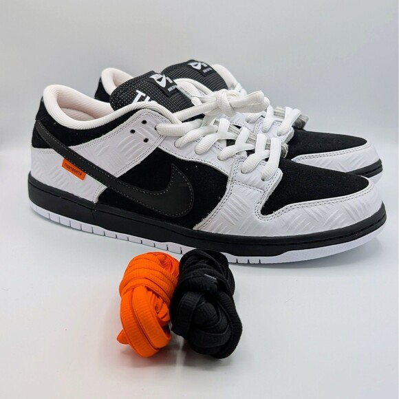 Nike SB Dunk Low Pro QS x TightBooth White Black Safety Orange FD2629-100 Sz 12 - Picture 1 of 5